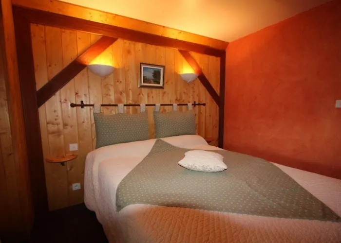 Hotel Le Rocher Blanc Albaret-Sainte-Marie