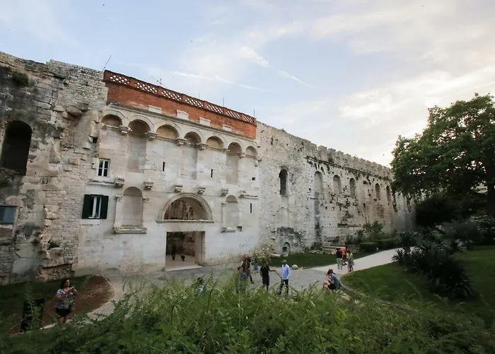 D&D Suites In Split Centre