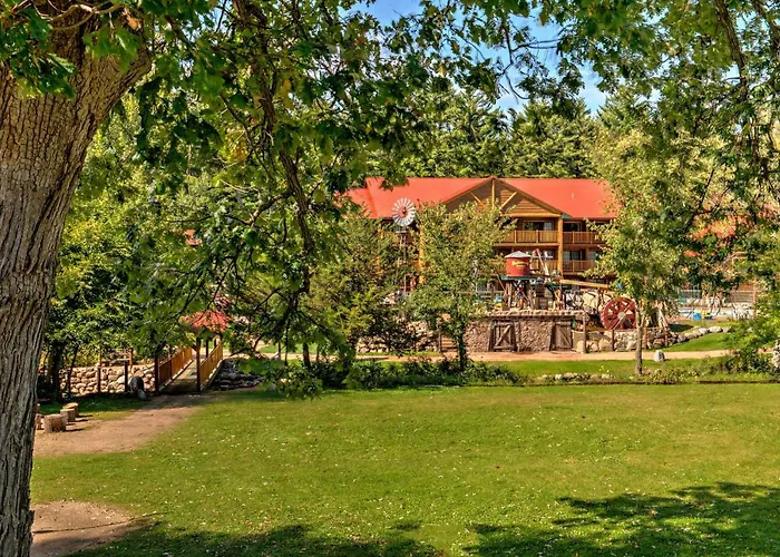 Log Cabins At Meadowbrook Resort
