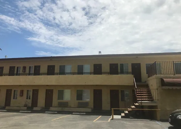 All 8 Motel