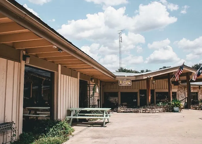 Lodge At Cypress Falls