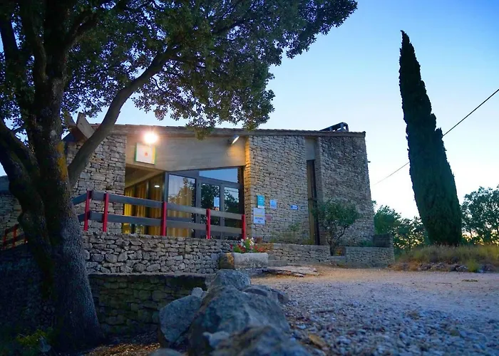 Hotel Vvf Luberon Provence à Murs 