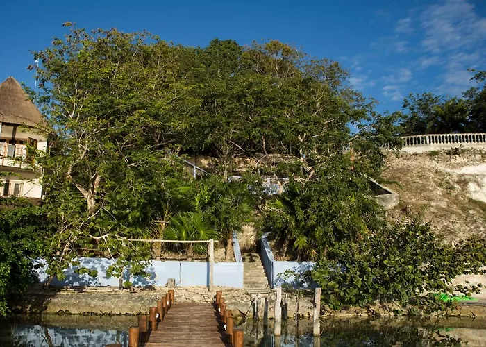 El Roble Nature Hotel&Lagoon