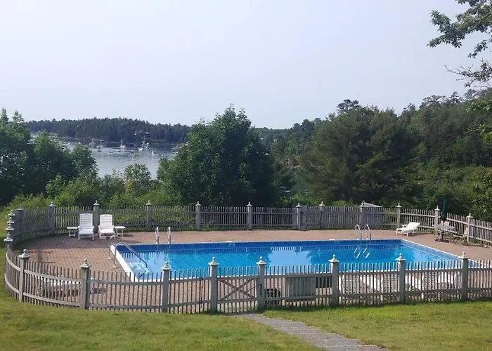 Asticou Inn
