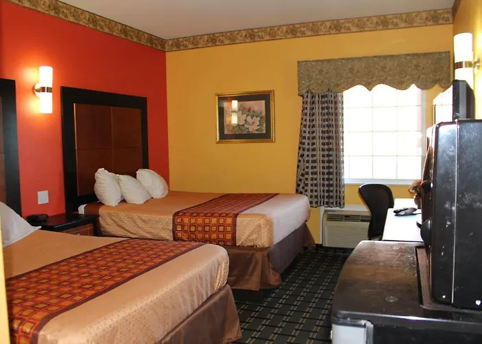 Magnolia Inn And Suites