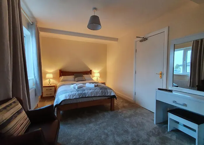 The Bowers Bar & Restaurant Hotel Ballinrobe