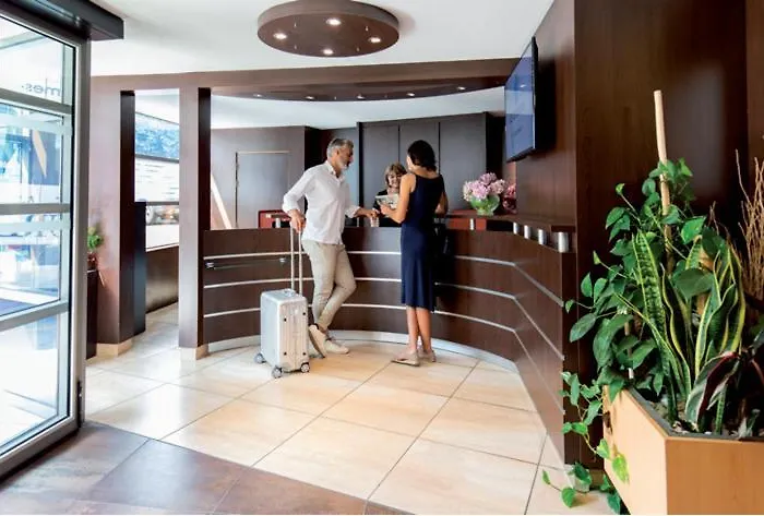 Hotel Thermes Les Ecureuils-integré aux thermes
