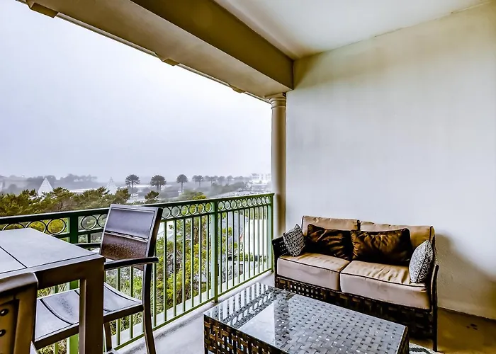 Inn At Seacrest 403