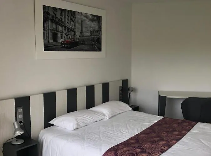 Logis Hotels - Hotel Restaurant l Enclos
