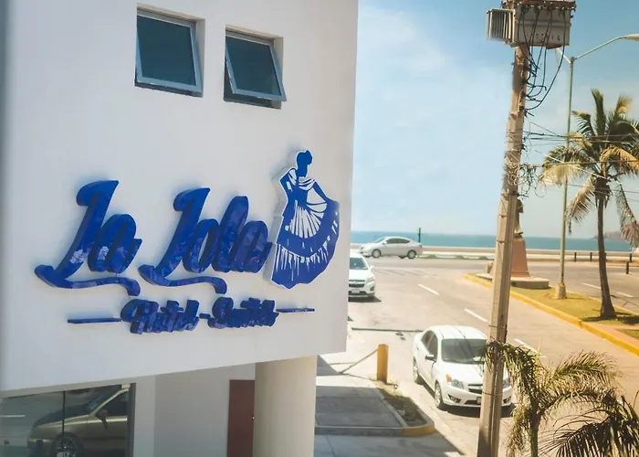 La Lola Hotel & Suites Mazatlán