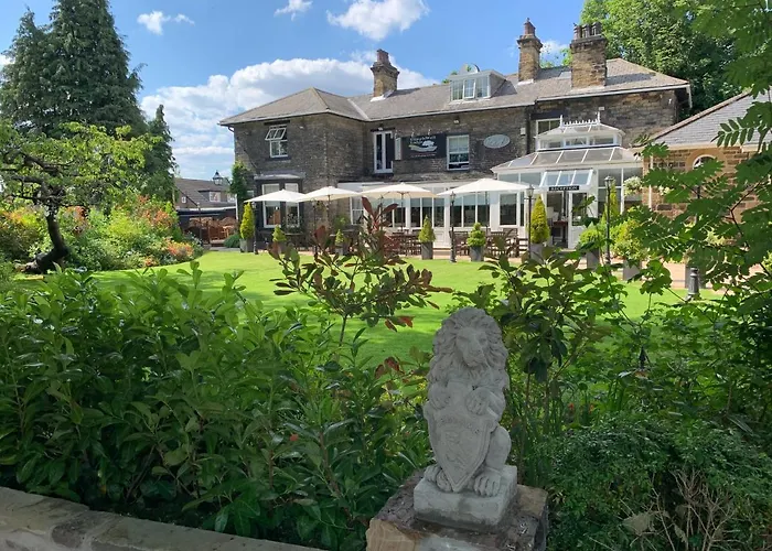 Dimple Well Lodge Hotel